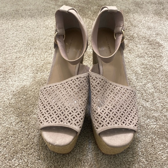 NWOT 14th & Union Platform Wedge Sandle - Picture 2 of 7